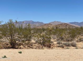 812 Stagecoach Trl, Yucca, AZ 86438