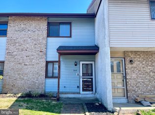 309 Greenland Dr, Lancaster, PA
