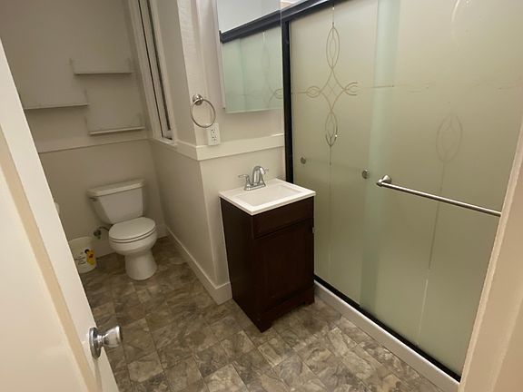 5th image of 1810 Euclid Ave #25