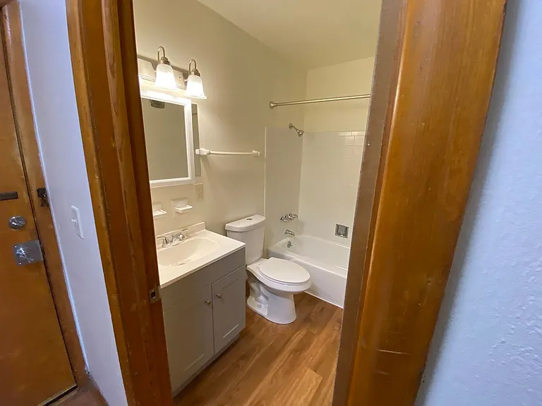 2738 E Bolivar Ave — Photo 5