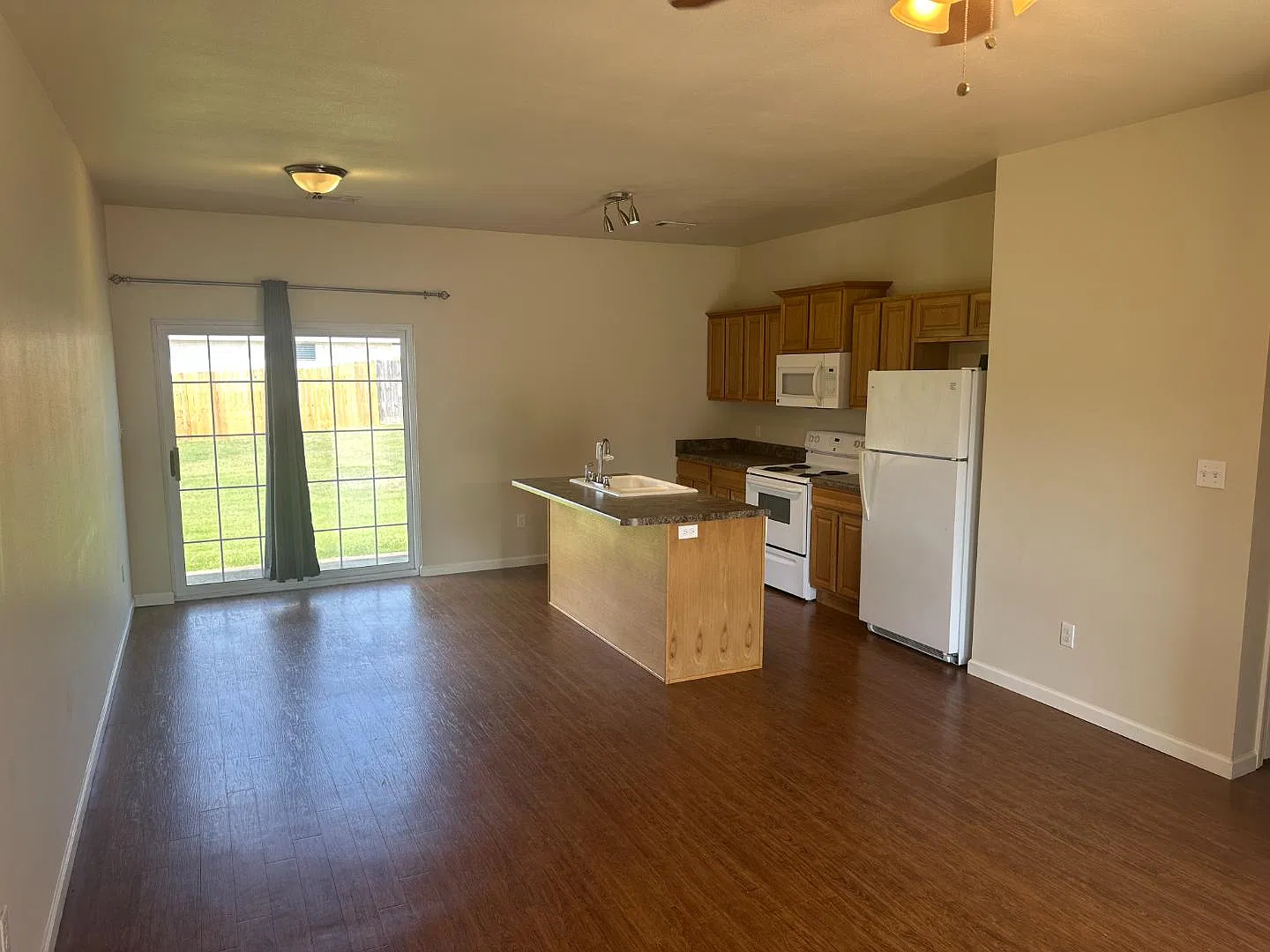 17 Rock Creek Dr — Photo 2