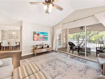 1096 Woodshire LN #C201, Naples, FL, 34105