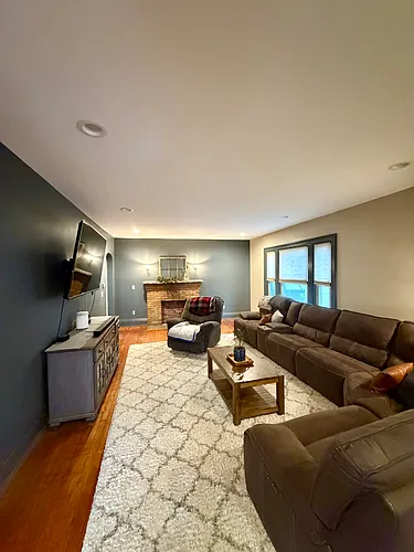 282 Long Ave #1 Photo 1
