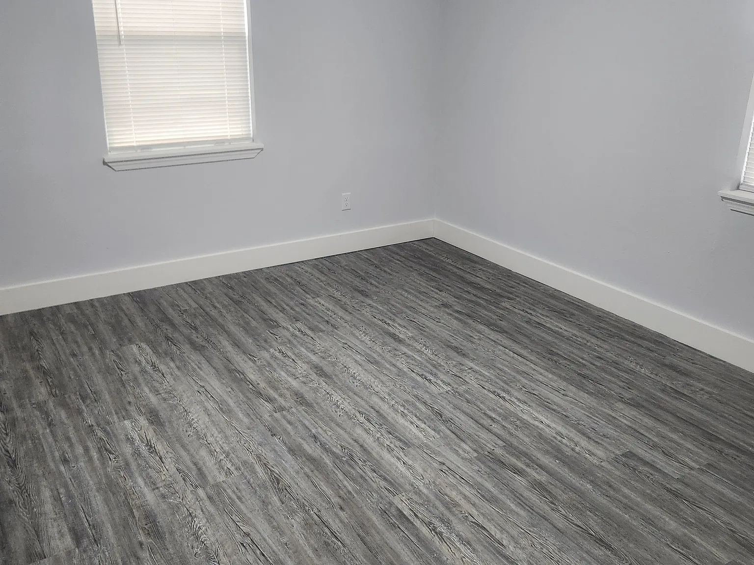 102 Ruby Ln — Photo 4