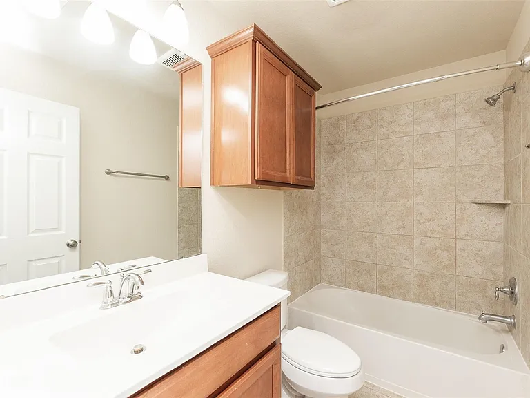16915 Sedum Grn — Photo 25