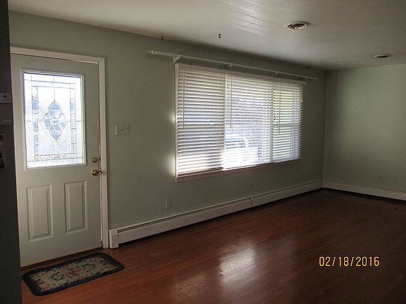 3rd image of 26 Saint Joseph St