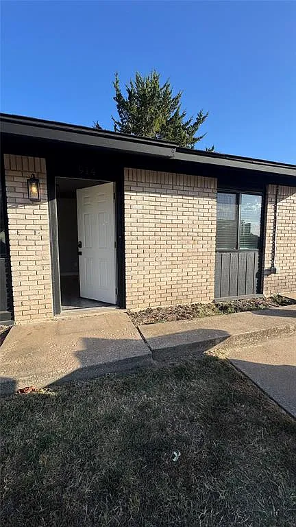 1 bed, 1.0 bath, 575 sqft, $1,175 — Photo 3