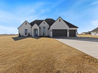 4381 Raymond Ln, Guthrie, OK 73044
