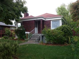 3008 SW Barton St, Seattle, WA 98126