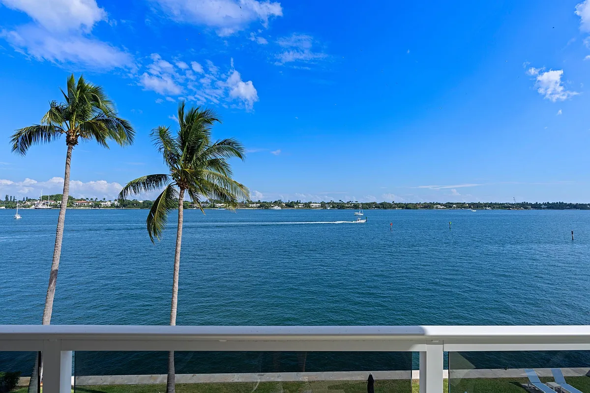 Building Photo - 2800 N Flagler Dr #404