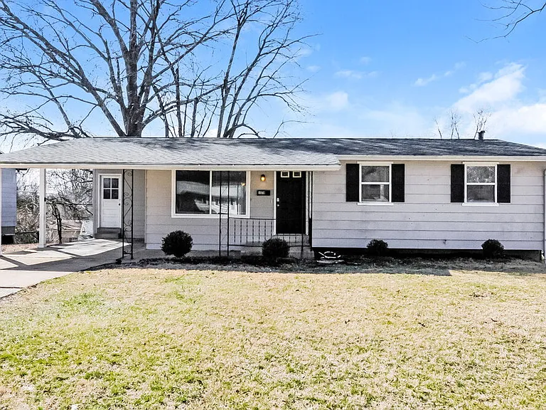 1570 Tahoe Dr — Photo 1