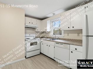 851-1 S Mammoth Rd, Manchester, NH 03104
