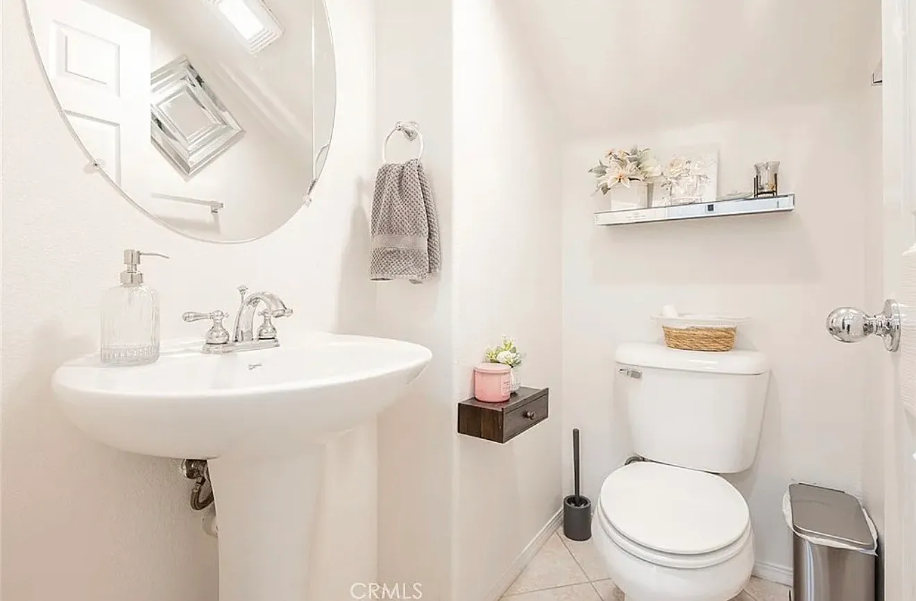 3 bed, $3,200 — Photo 2