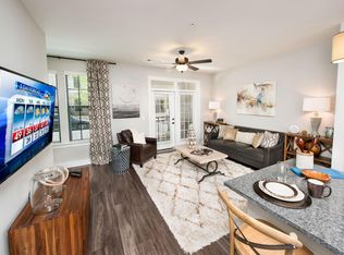 2166 Peachtree Rd NW #1208, Atlanta, GA 30309
