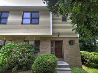 12 De Marchis Dr, Shelton, CT 06484