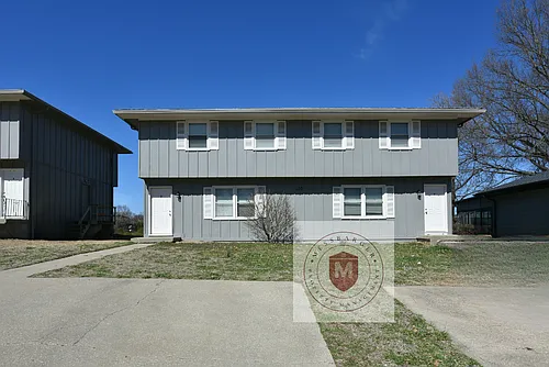 150 Fairlane St #B Photo 1