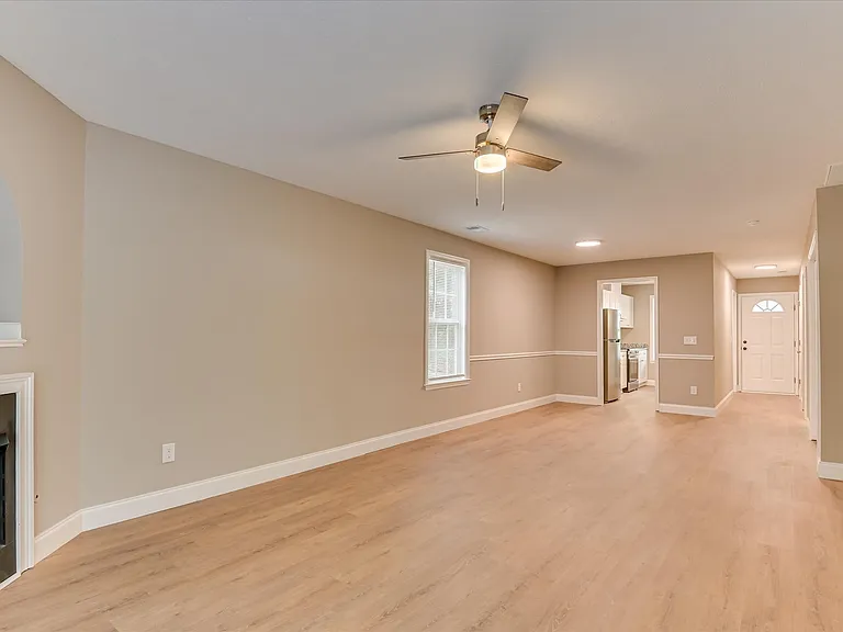 100 Kelly Dr SW — Photo 19
