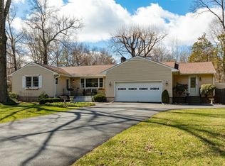 5 Oak Bend Rd, Poughkeepsie, NY 12603