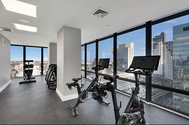 Rented by MOTION New York | media 17