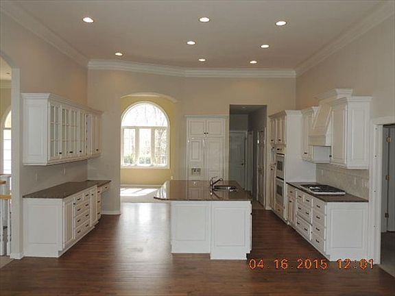 5th image of 8875 Wedgemere Dr