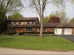 4N470 Cambridge Dr, West Chicago, IL