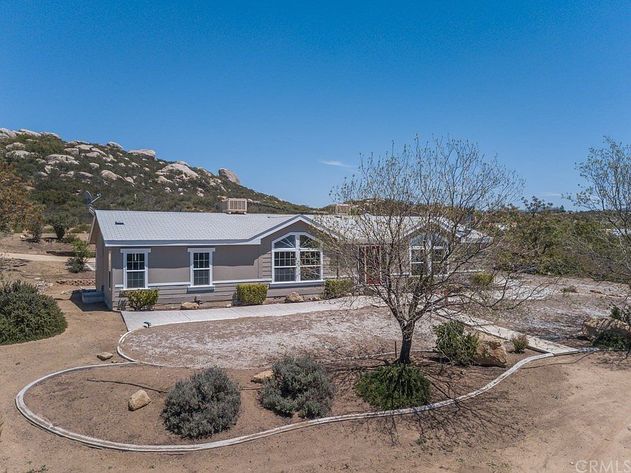 1st image of 42050 Wildwood Ln