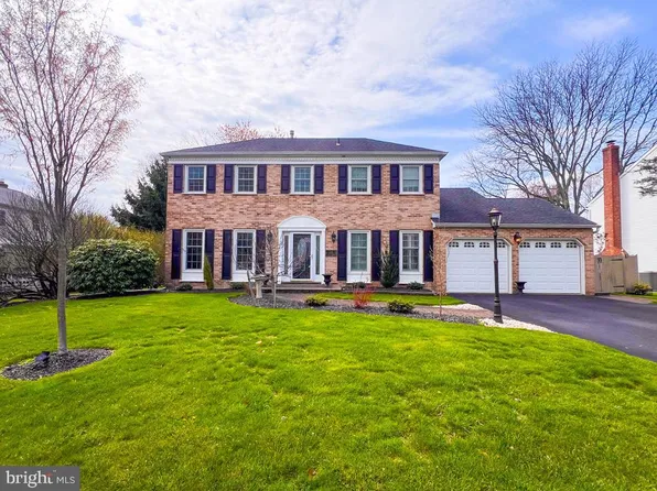 576 Trappe Ln, Langhorne, PA 19047