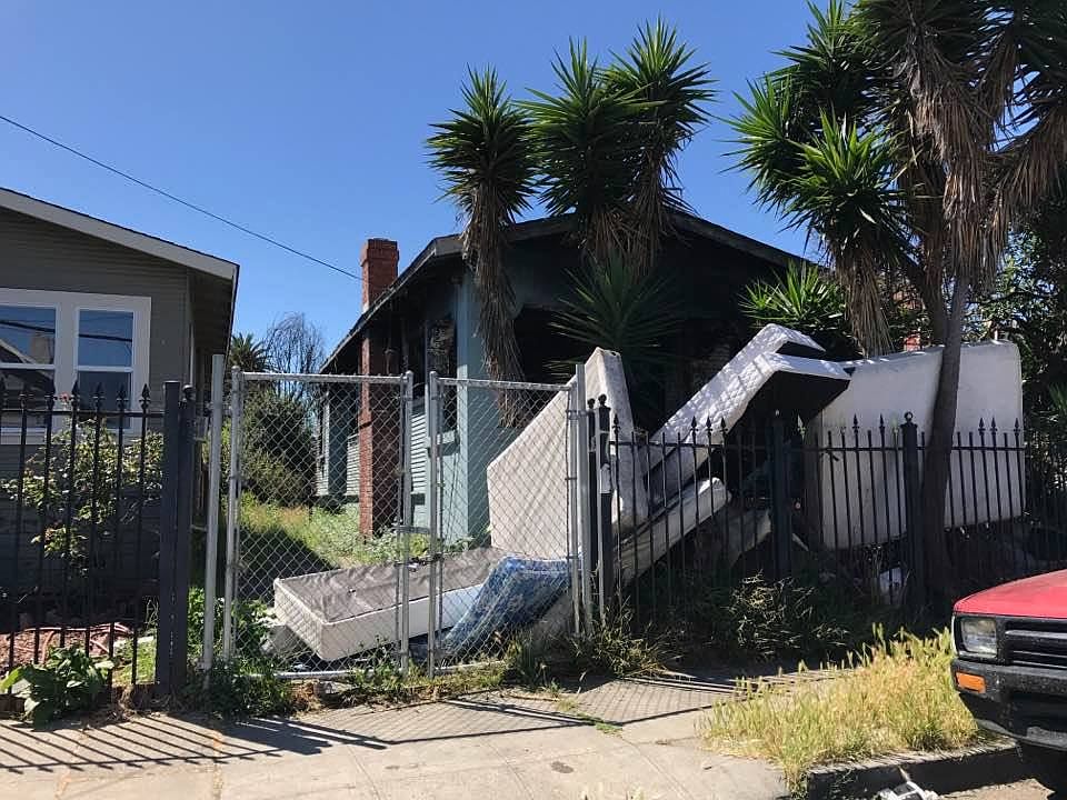 2nd image of 1286 76th Ave