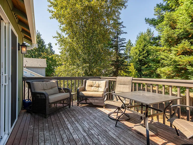 623 Harvest Rd — Photo 27