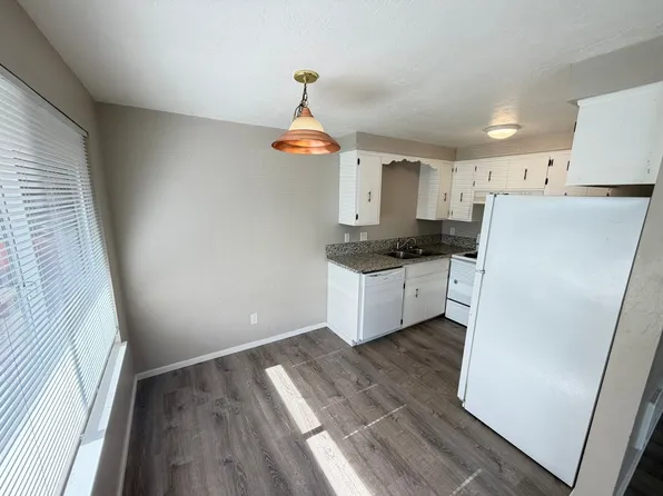 198 E Milton St #1, Lebanon, OR 97355