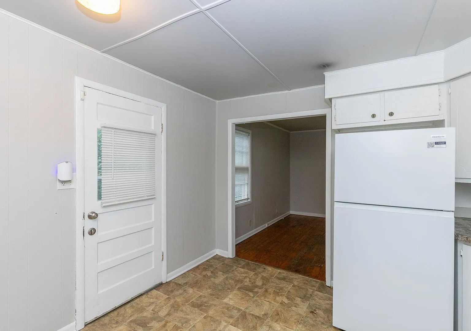 2 Bed 1 bath Home in Independence — Photo 3
