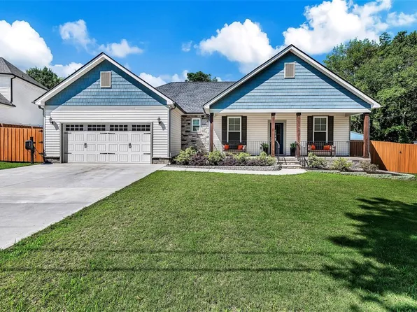 415 Thompson St, Pendleton, SC 29670