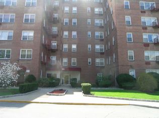 609 Palmer Rd APT 1B, Yonkers, NY 10701