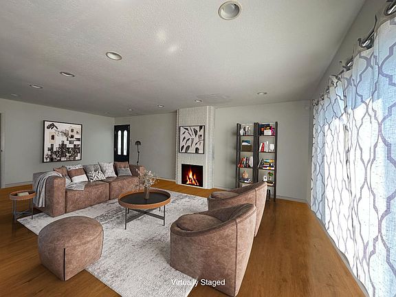 2nd image of 254 Sunshine Dr
