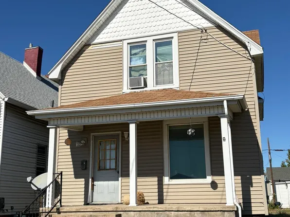 459 E Locust St, Canton, IL 61520