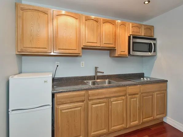 435 53rd St #C, West New York, NJ 07093