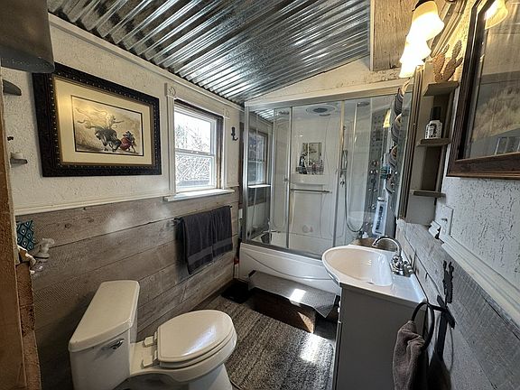 12th image of this home