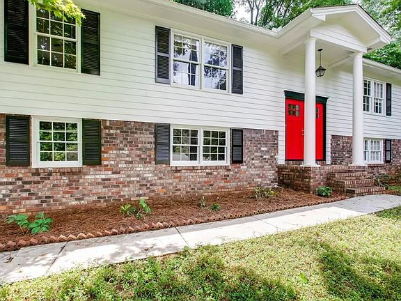 2nd image of 2472 Hidden Hills Dr