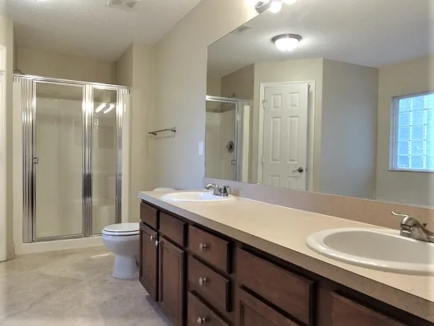 601 SW Curtis St — Photo 16