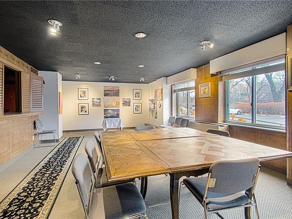 3rd image of 4550 Warwick Blvd APT 407