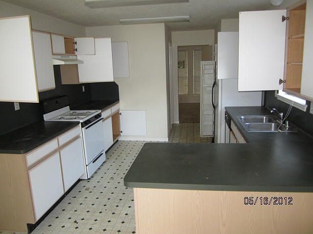2nd image of 2403 Cherryville Dr