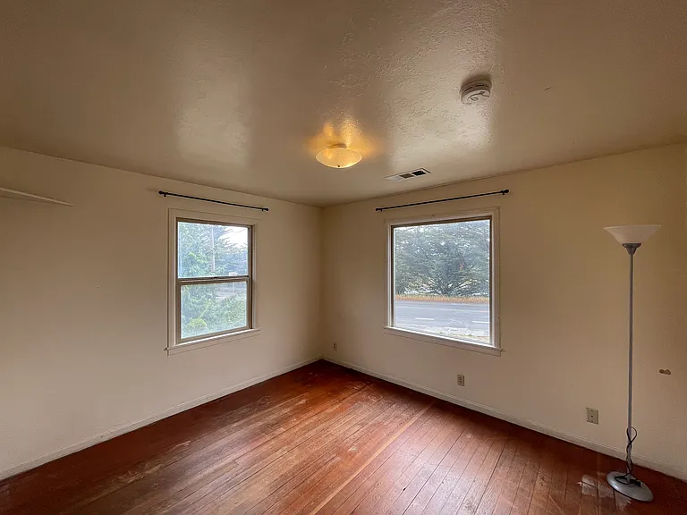 2376 Lk Wood Blvd — Photo 8