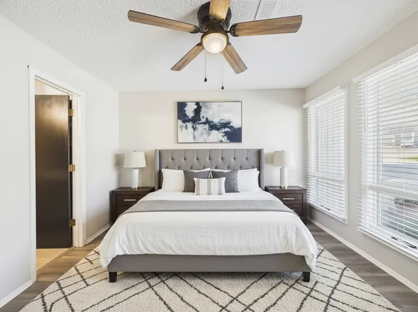 14 Mellor Ln, Bella Vista, AR 72715