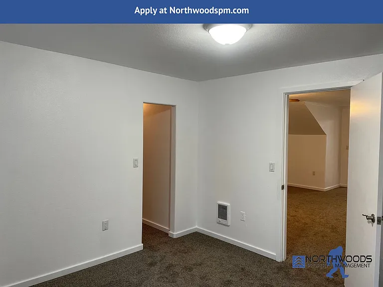 313 S Oakdale Ave — Photo 15