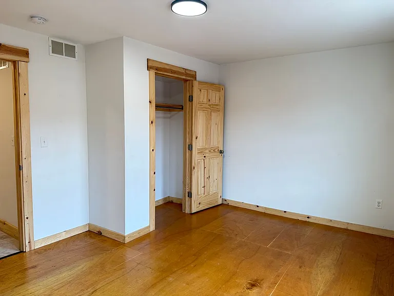 916 Houston St — Photo 20