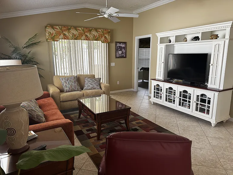 836 Chappells Dr — Photo 8