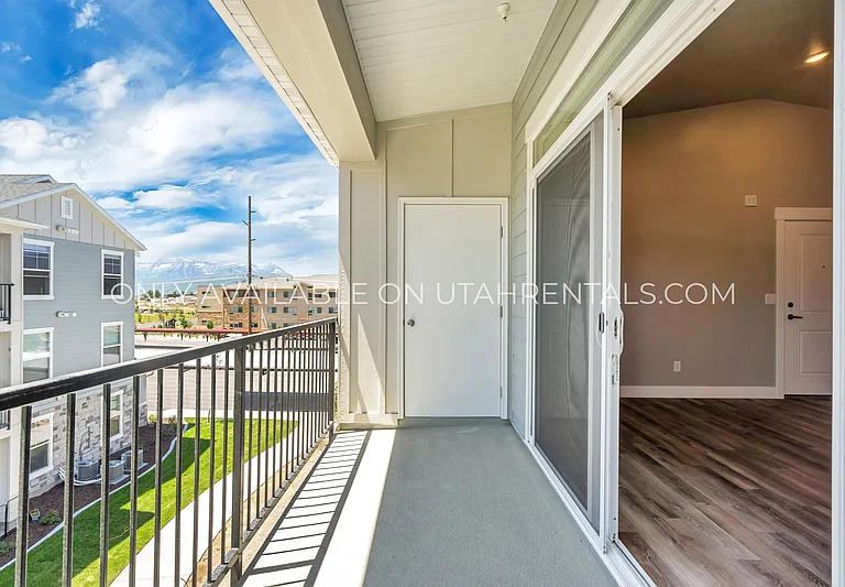 1128 S 820 E #5301 — Photo 13