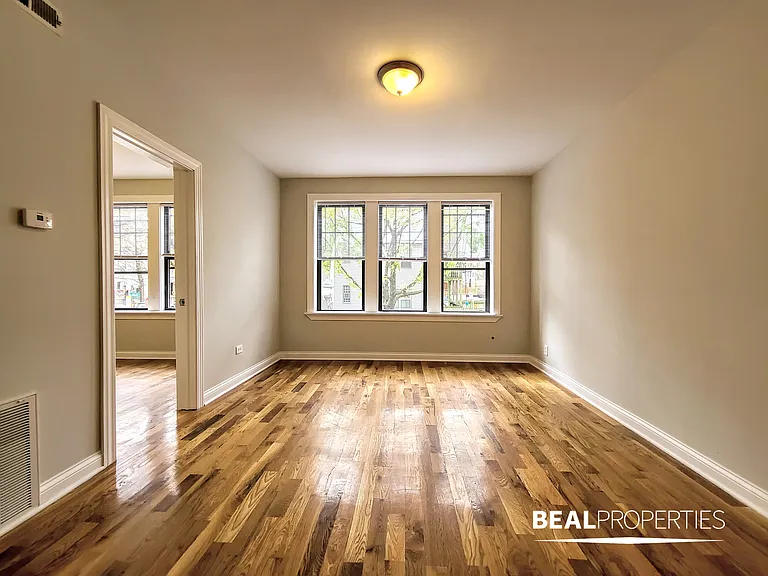 1444-50 W Byron St — Photo 30