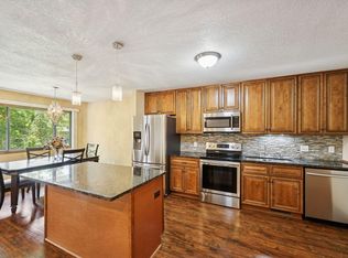 1427 4th St W, Hastings, MN 55033