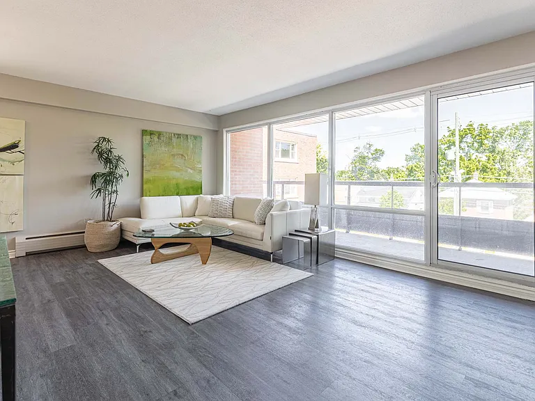 71 Grand Ave — Photo 10
